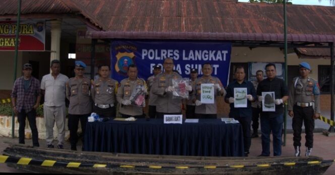 
					Polres Langkat Ungkap Pelaku kasus Pencuri Besi Jembatan Tanjung Pura