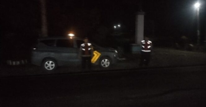 
					Personil Polsek Lima Puluh melaksanakan Patroli Mobile Malam Hari guna Memelihara Kamtibmas dan mencegah terjadinya 3C dan tindak kejahatan