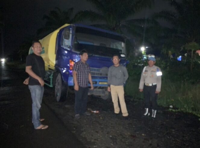 
					Patroli  Malam Antisipasi Gangguan Kamtibmas Sasaran Balap Liar, Begal, Tawuran di Wilayah Hukum Polsek Indrapura Polres Batu Bara