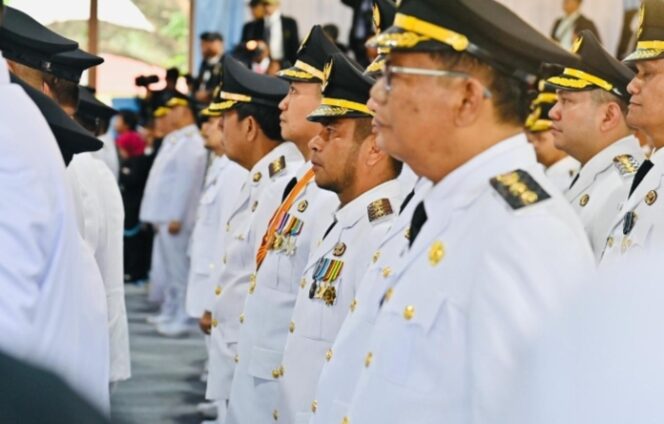 
					Presiden Republik Indonesia, Prabowo Subianto Resmi Melantik Franc Bernhard Tumanggor Dan H Mutsyuhito Solin, Dr, M.Pd Bupati Dan Wakil Bupati Pakpak Bharat Masa Jabatan 2025-2030