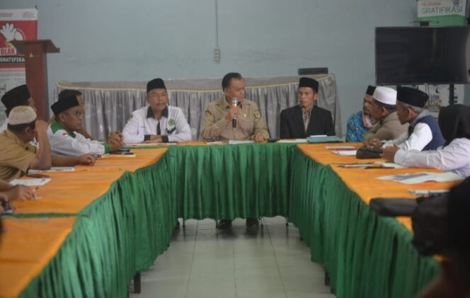 
					Wakil Bupati Pakpak Bharat Menghadiri Rapat Penetapan Zakat Fitrah Dan Fidyah Ramadhan