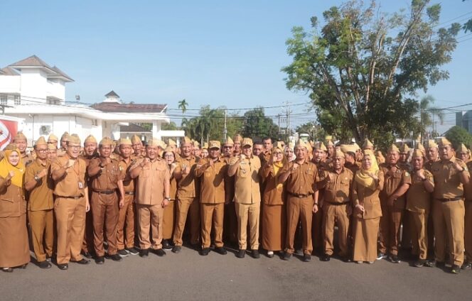 
					Pimpin Apel Perdana, Bupati Sergai Soroti Isu Pengelolaan Sampah dan Kebersihan Fasilitas Publik