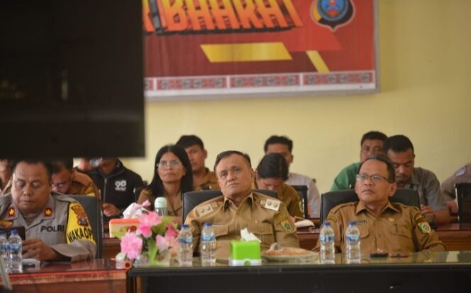 
					Wakil Bupati Pakpak Bharat Menghadiri Rapat Koordinasi Percepatan Produksi Jagung Yang Diselenggarakan Kementrian Pertanian
