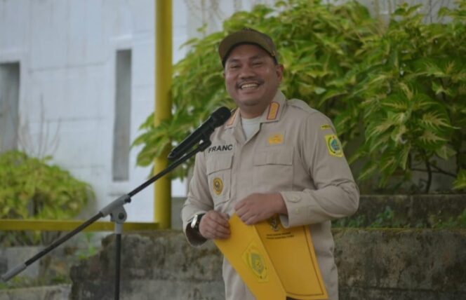 
					Apel Perdana Di Tahun 2025 Bupati Pakpak Bharat Memberikan Penghargaan Bagi Segenap Aparatur Di Lingkungan Pemerintah