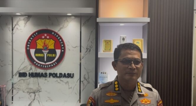 
					Kawasan Danau Toba Diterjang Longsor dan Banjir, Polda Sumut Himbauan Warga Berhati-hati
