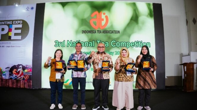 
					Kenalkan, Ini Teh PalmCo yang Dinobatkan Sebagai Pemenang National Tea Competition 2025