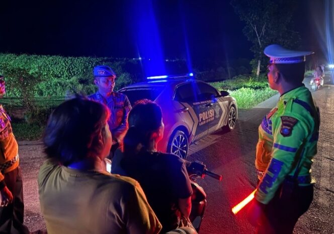 
					Patroli Pencegahan Kejahatan di Indrapura: Amankan Akhir Pekan