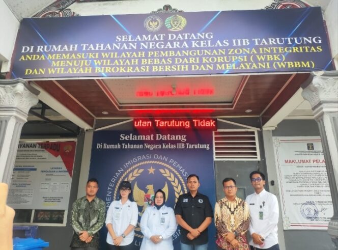 
					Rutan Tarutung Terima Kunjungan Direktur Perawatan Kesehatan dan Rehabilitasi (Dirwatkeshab) Direktorat Jenderal Pemasyarakatan