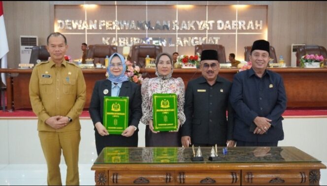 
					Ranperda RPJMD Kabupaten Langkat Tahun 2025-2029 Disahkan Menjadi Perda