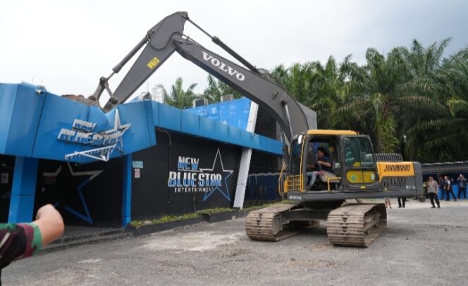 
					Polda Sumut Robohkan Diskotik New Blue Star di Langkat: Sarang Narkoba dan Tak Berizin