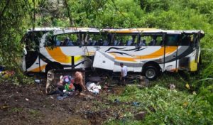 Bus Pariwisata Masuk Jurang Sedalam 15 Meter di Jangga Dolok, 50 Penumpang Luka Ringan dan 8 Penumpang Tidak Alami Luka