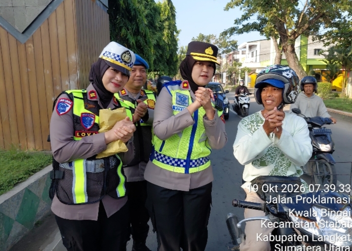Wakapolres Langkat Pimpin Gatur Lalin Pagi, Hadirkan Pelayanan Nyata bagi Pengguna Jalan